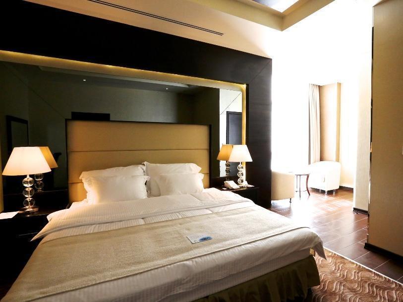 Nehal Hotel Абу Даби Екстериор снимка