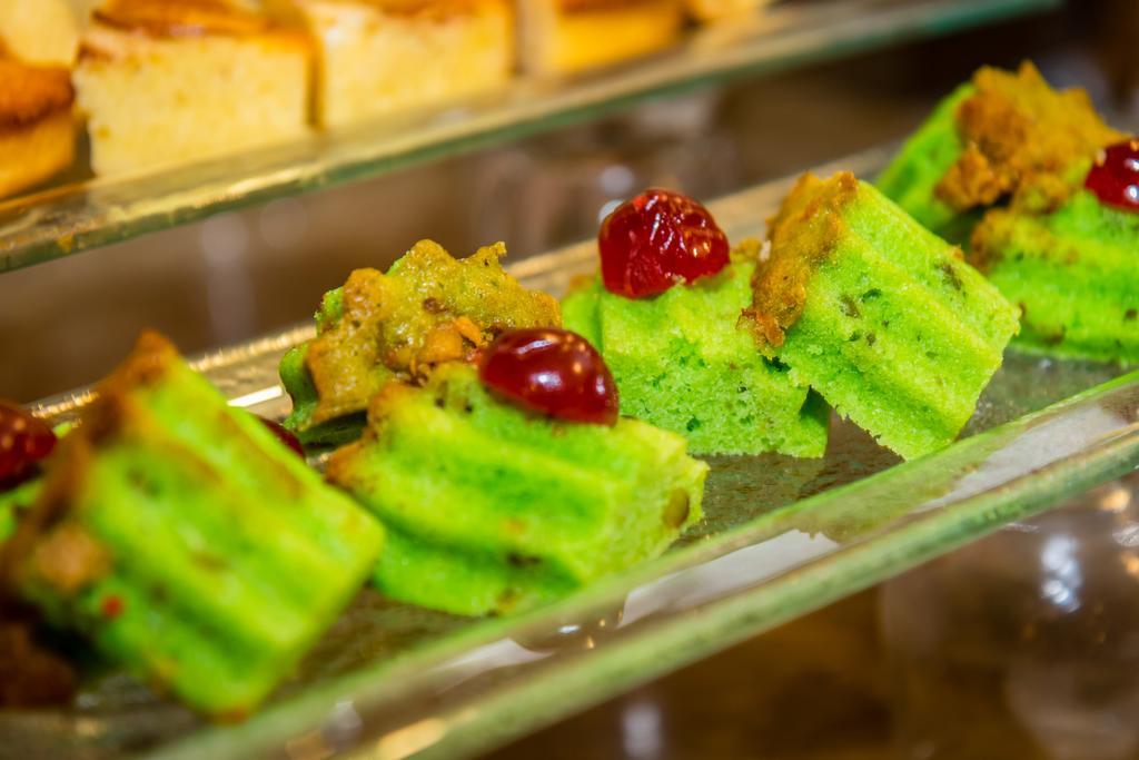 Nehal Hotel Абу Даби Екстериор снимка