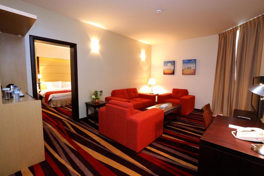Nehal Hotel Абу Даби Екстериор снимка