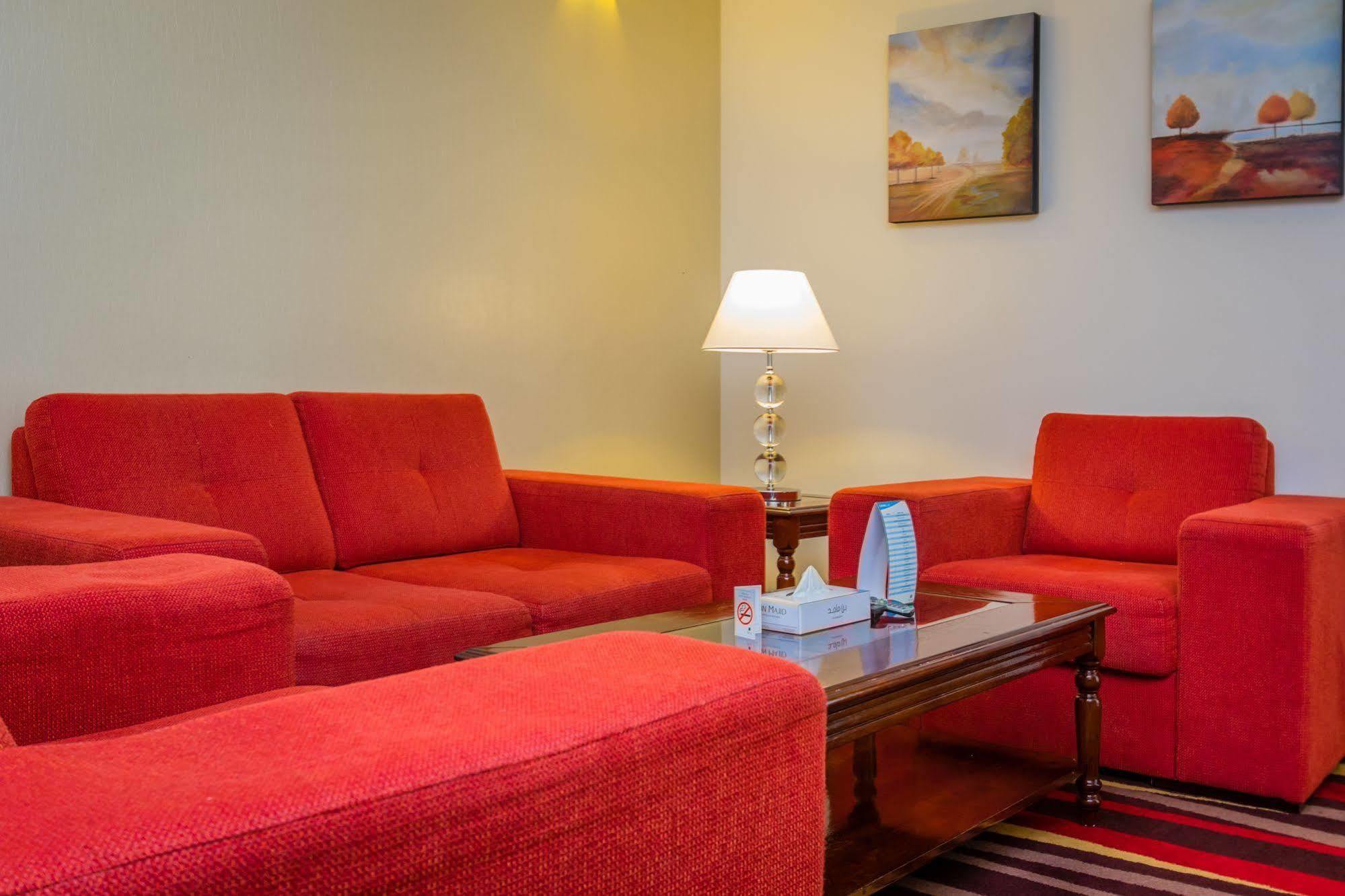 Nehal Hotel Абу Даби Екстериор снимка